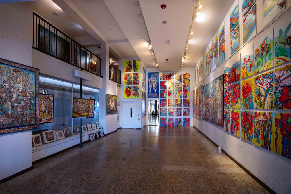 Miami Exhibition December - -5